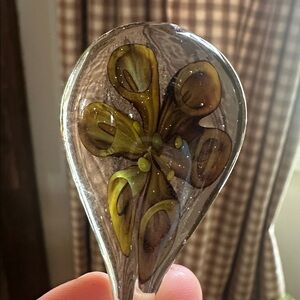 Vintage Elegant Glass Teardrop Pendant with green retro bohemian Floral Design